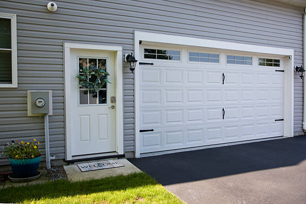 24/7 Emergency Garage Door Panel Replacement experts in Mount Hermon, CA